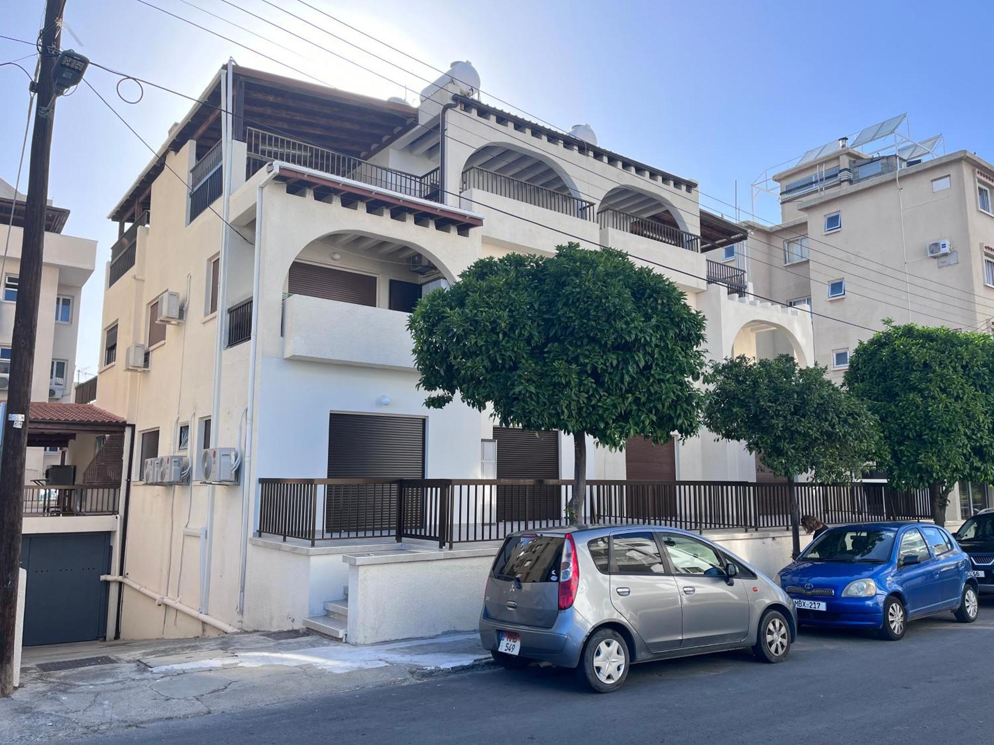 Modern Apartment Near Mckenzie Beach Larnaca Exterior photo
